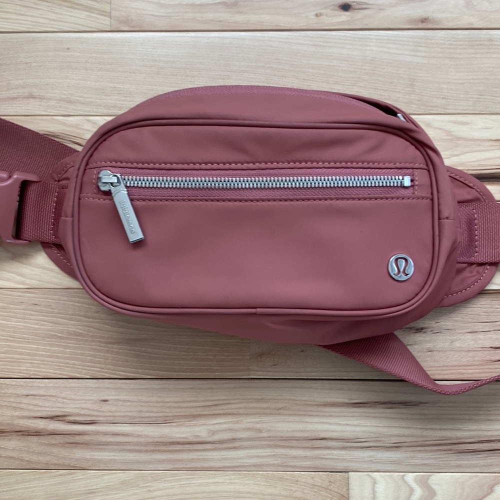 Wanderlust Belt Bag in Briar Rose